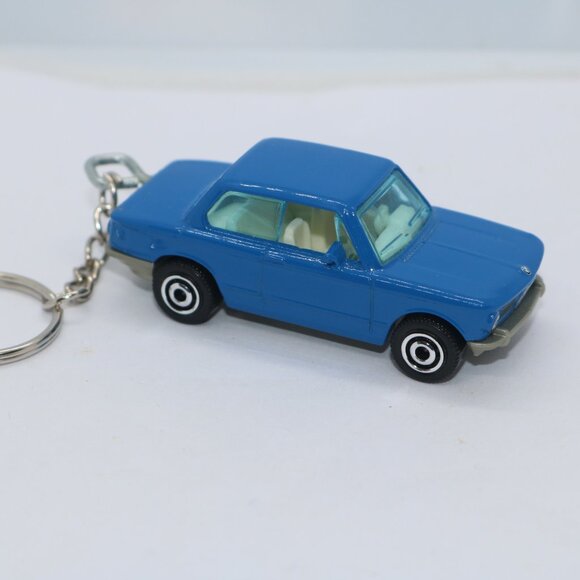 Matchbox 1969 BMW custom keychain 1/64 scale - Picture 2 of 5